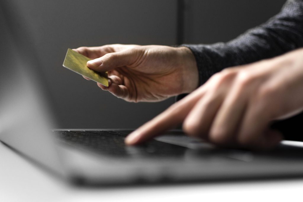 Conto_Corrente_Bloccato_Senza_Preavviso_Cosa_Fare_e_Come_Difendersi_6454077f7e