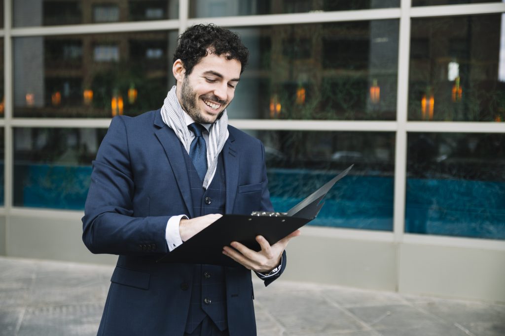 Guida_Pratica_Come_Prendere_la_Residenza_a_Dubai_in_Pochi_Passi_988e900f6f