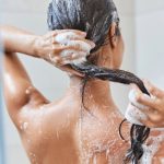 Differenza_tra_balsamo_conditioner_e_leave_in_guida_pratica_per_scegliere_il_prodotto_giusto_a704cde17a